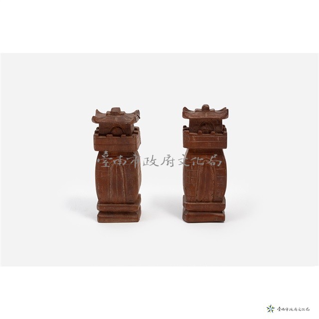 古木雕刻藏品圖，第1張
