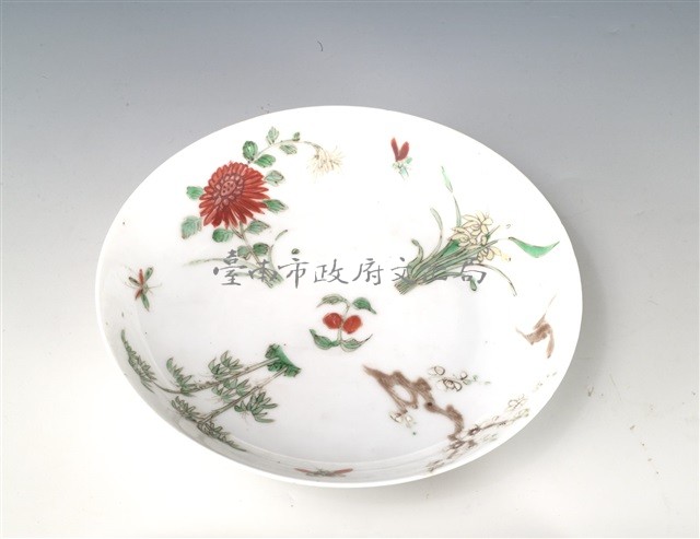 花草紋加彩白瓷碗藏品圖，第1張