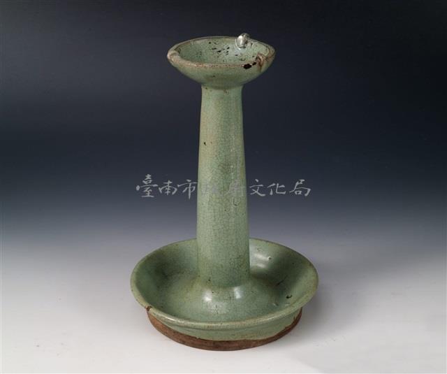 綠釉油燈盞藏品圖，第1張