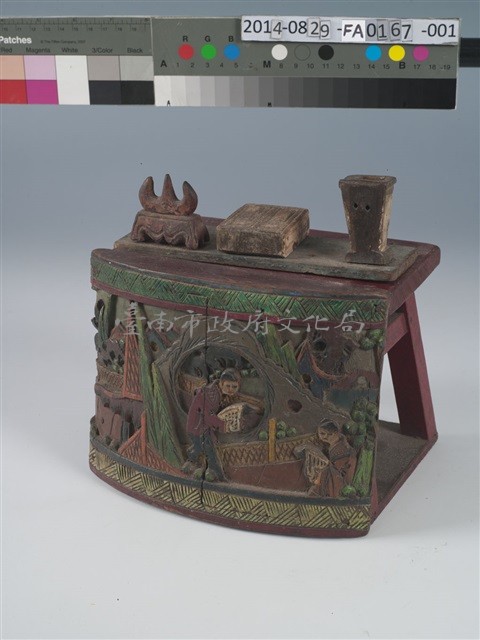 布袋戲戲偶道具之桌子藏品圖，第2張