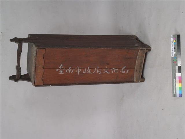 龍燈箱藏品圖，第1張