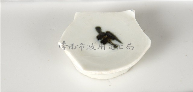 青花碗底部殘片藏品圖，第1張