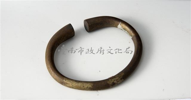 銅質手環藏品圖，第1張