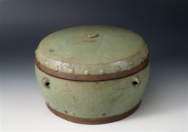 綠釉鼓式四繫蓋盆藏品圖，第1張