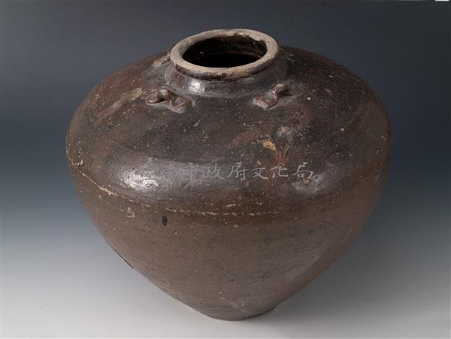 小口四繫醬釉大罐藏品圖，第1張