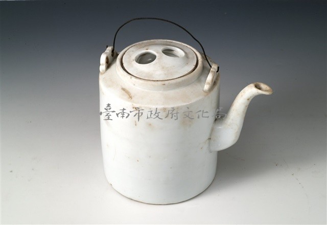 白瓷提樑注壺藏品圖，第1張