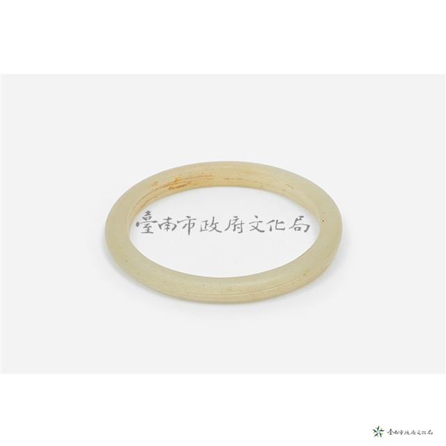 透明白色手環藏品圖，第1張