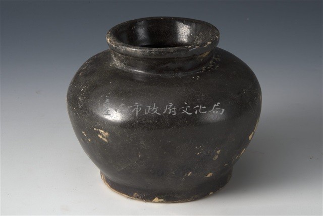 醬釉白陶罐藏品圖，第1張