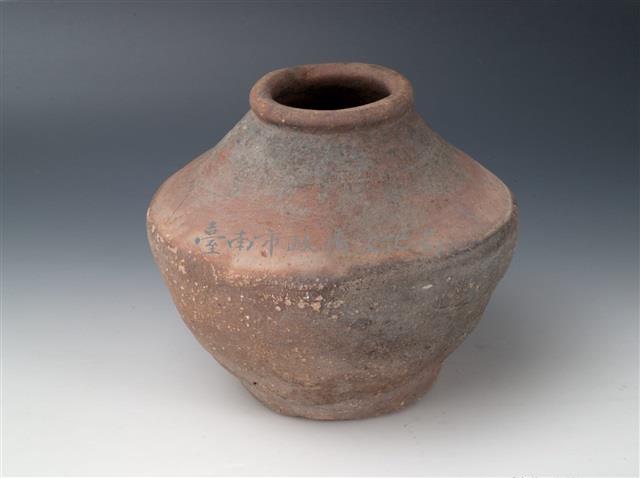 束頸陶罐藏品圖，第1張