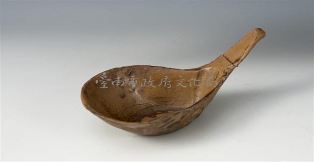 褐釉陶匙藏品圖，第1張