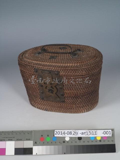藤編帶蓋提籃	 	藏品圖，第1張