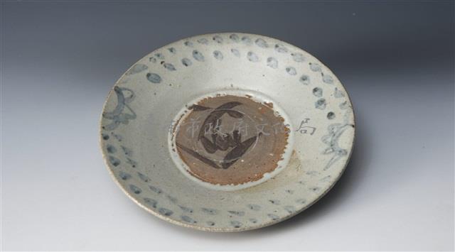 青花花草紋盤藏品圖，第1張