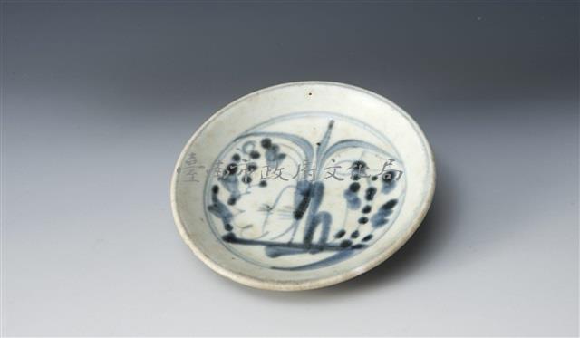 青花湖石花草紋盤	 	藏品圖，第1張