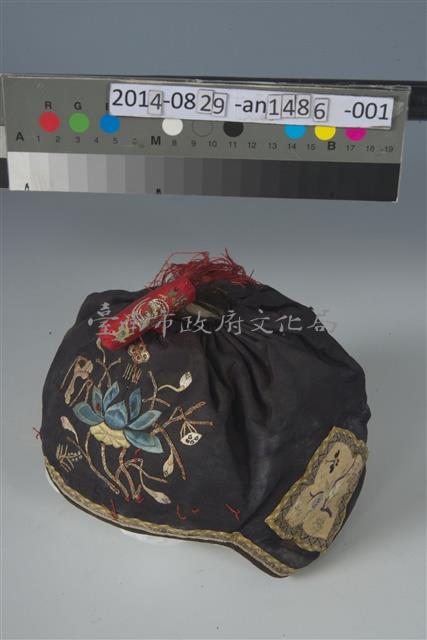 嬰兒碗帽藏品圖，第1張