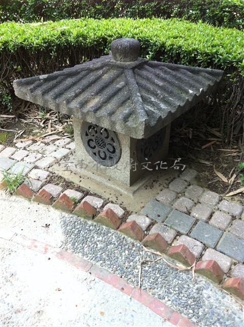 燈座(水池旁靠建業街)藏品圖，第1張