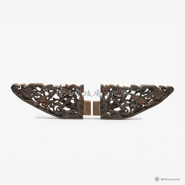 鏤雕木飾板一對藏品圖，第1張