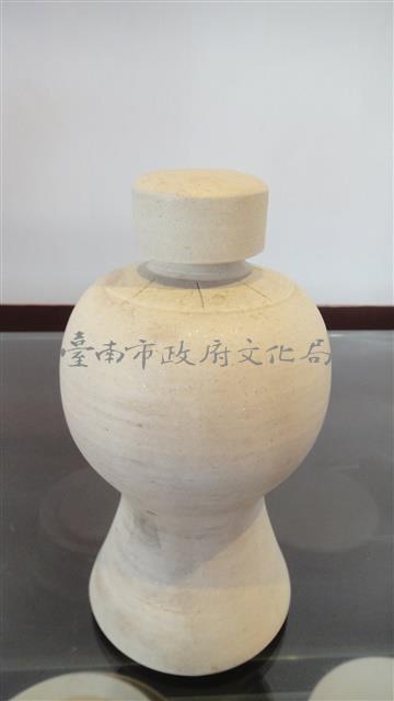 白色素燒酒瓶-17藏品圖，第1張