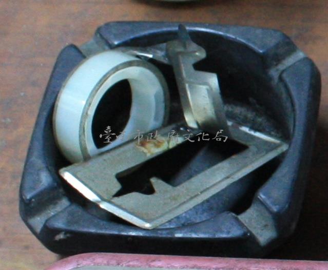 舊菸灰缸藏品圖，第1張