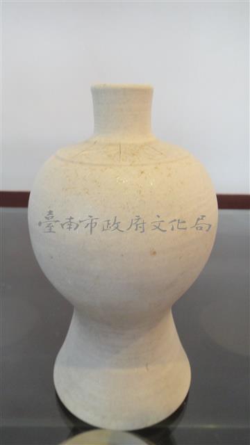 白色素燒酒瓶-19藏品圖，第1張