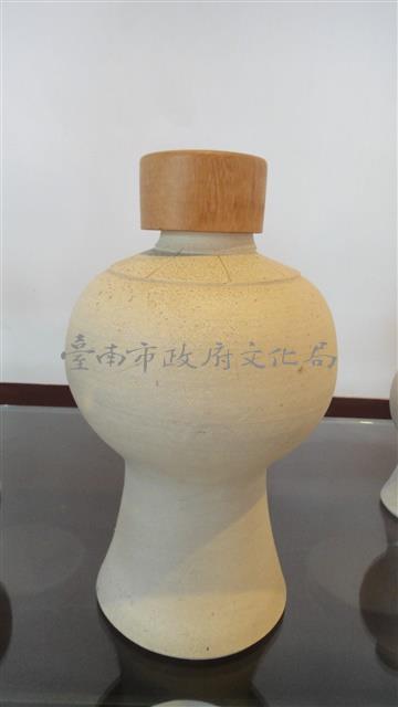 白色素燒酒瓶-02藏品圖，第1張