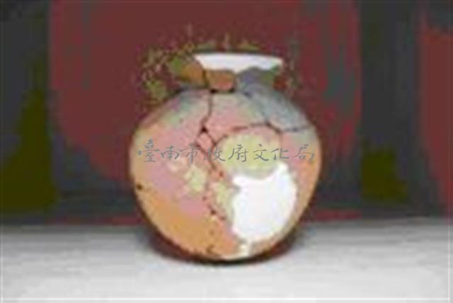 紅褐色夾砂/斂口長頸鼓腹罐藏品圖，第1張