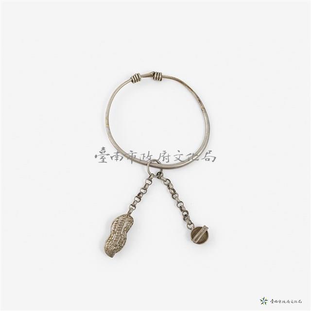銀花生吊飾手環藏品圖，第1張