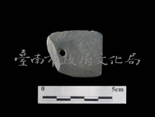 穿孔石刀大湖文化藏品圖，第1張