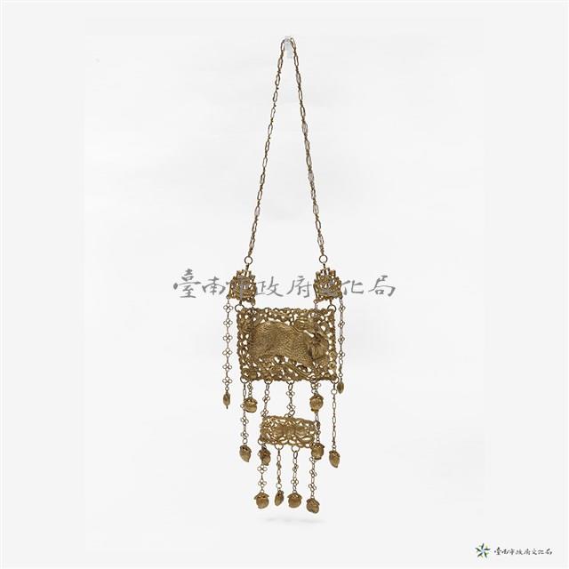 鎏金胸飾藏品圖，第1張