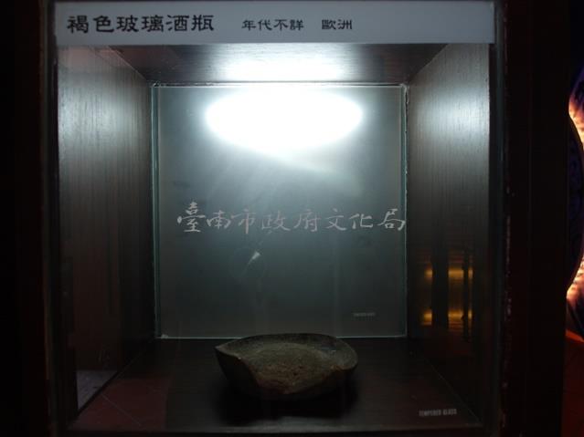 褐色玻璃酒瓶殘片藏品圖，第1張