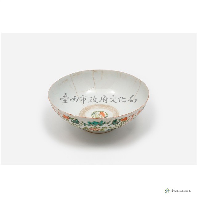 花草紋加彩白瓷碗藏品圖，第4張