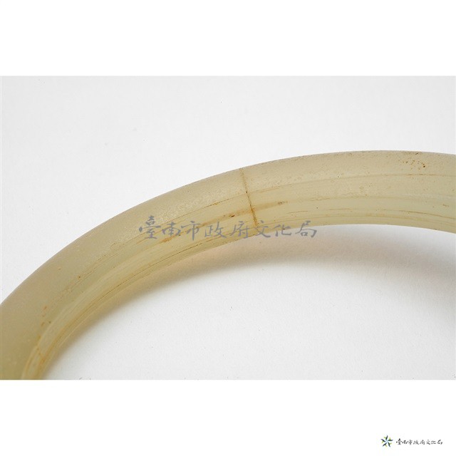 透明白色手環藏品圖，第4張