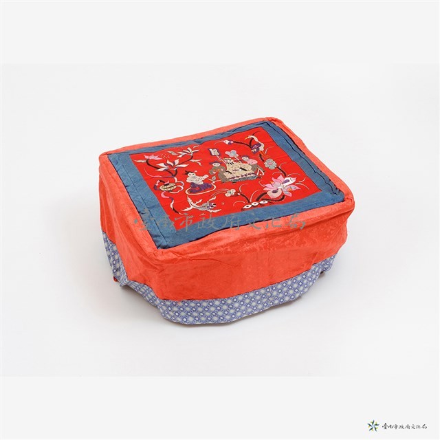 人物花鳥枕頭藏品圖，第4張
