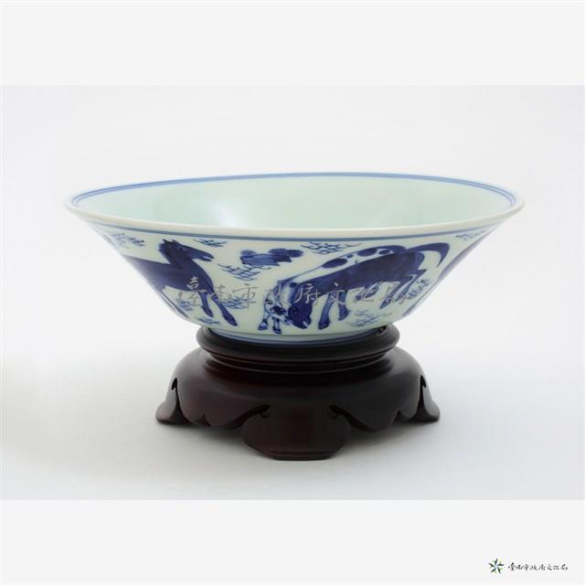 仿明嘉靖窯青花八駿撇口碗藏品圖，第2張