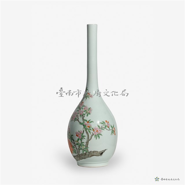 仿清乾隆粉彩花蝶膽瓶藏品圖，第2張