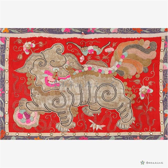 盤金獅球桌裙藏品圖，第2張