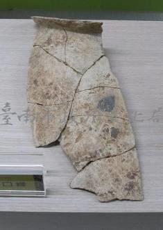 陶罐口緣大湖文化藏品圖，第2張