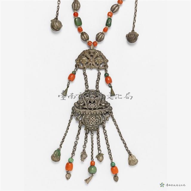 銀花瓶紋墜飾項鍊藏品圖，第2張