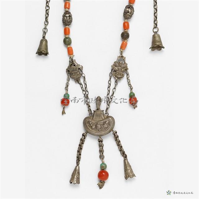 銀腰果紋墜飾項鍊藏品圖，第2張