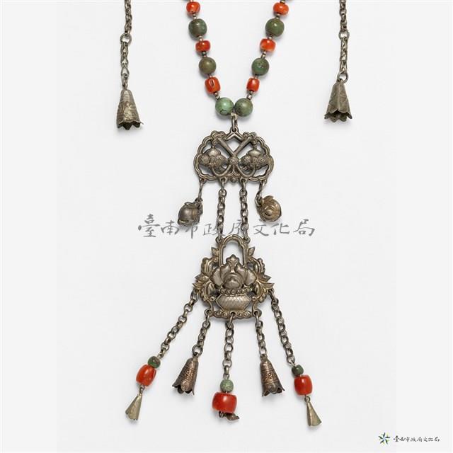 銀花瓶紋墜飾項鍊藏品圖，第2張