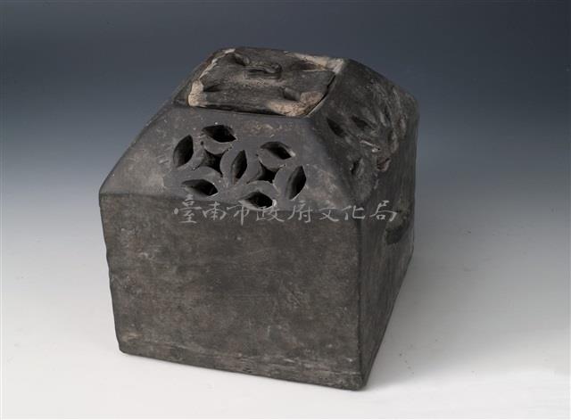 黑陶盝頂盒式烘爐藏品圖，第1張