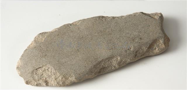 牛稠子文化有刃石器藏品圖，第1張