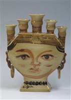 黃底人像五孔瓶藏品圖，第1張