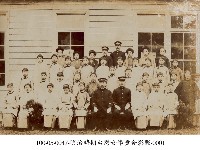 明治時期臺灣女學童合影照-0001藏品圖，第1張