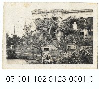 臺灣省立博物館旁的男士藏品圖，第1張