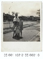 小朋友與中山橋藏品圖，第1張