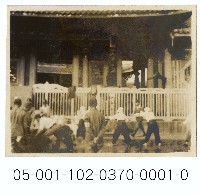 龍山寺前消防演練-傳遞消防水的情形藏品圖，第1張