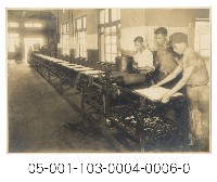 燐寸生產照片-油藥機藏品圖，第1張