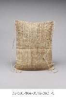 噶瑪蘭族香蕉絲布背袋藏品圖，第2張