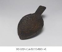 排灣族木雕盤藏品圖，第4張