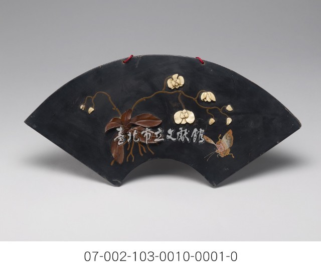 臺灣漆器扇型蝴蝶蘭藏品圖，第2張